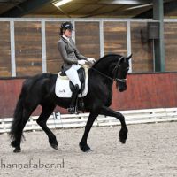 Amelie (Thorben 466 x Heinse 354) met Harmina Holwerda 0707 20201224